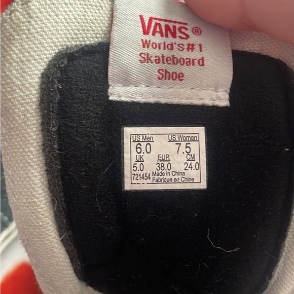 VANS Sk8-Hi Skate Shoes - Picture 3 of 4